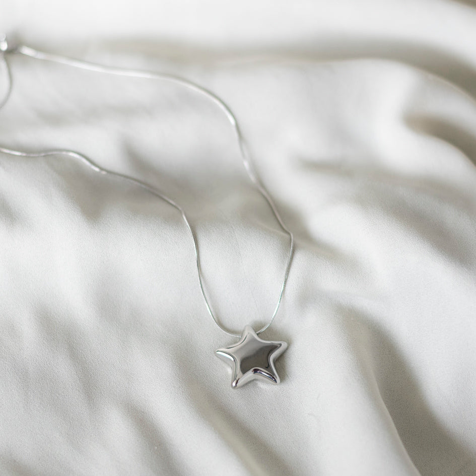 STARBURST NECKLACE