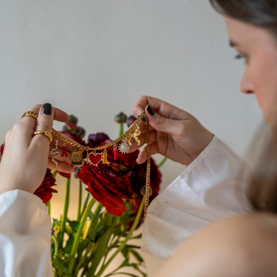MAKE YOUR OWN CHARM NECKLACE/BRACELET @ SHOP GAL (FITZROY, MELB)