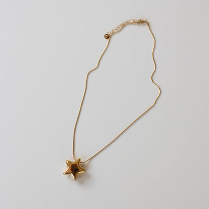 STARBURST NECKLACE